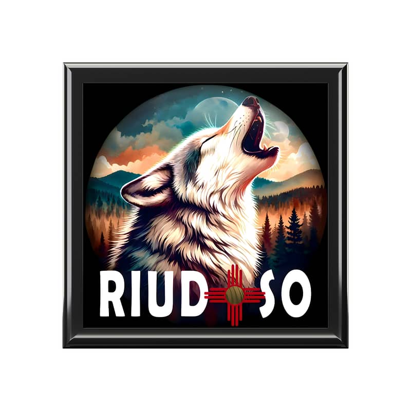 Ruidoso Howling Wolf Memory Box